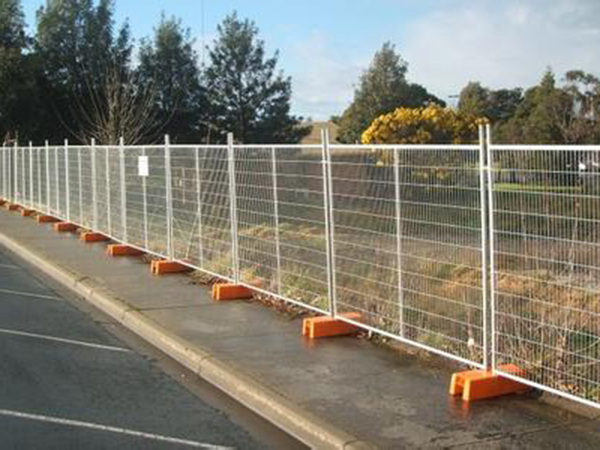 臨時防護欄圖片4 臨時防護欄圖片4