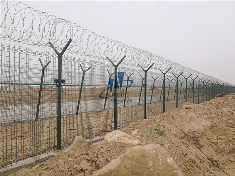 機(jī)場(chǎng)圍欄網(wǎng)圖片4 機(jī)場(chǎng)圍欄網(wǎng)圖片4