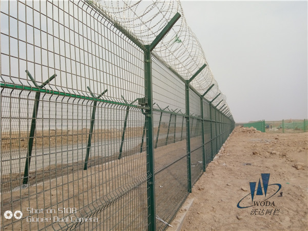 北京大興機場飛行區圍界鐵絲網圖片3 北京大興機場飛行區圍界鐵絲網圖片3
