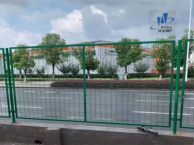 公路護欄網(wǎng)圖片6