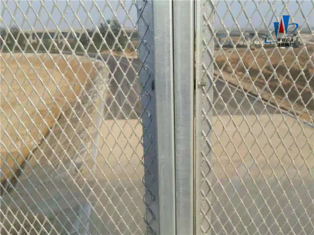 熱浸鋅防拋網(wǎng)圖片2 熱浸鋅防拋網(wǎng)圖片2